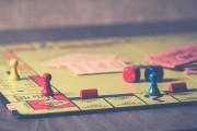 如何理解金貨版的含義？這種版本在市場中有什么特殊用途？