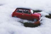 大利好！車市、股市都“沸騰”了！汽車以舊換新補(bǔ)貼來(lái)了，買新能源乘用車補(bǔ)2萬(wàn)元！有車企已迅速跟進(jìn)
