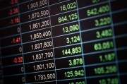如何在期貨市場中進行有效的數(shù)據(jù)分析？