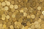 白銀和黃金的價(jià)值差距是如何形成的？這種差距如何影響投資組合的配置？