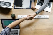 完成上述步驟后，你就已經(jīng)成功注冊了Spotify賬號。接下來，我們需要打開這個新注冊的賬戶并開始播放音樂，如何在Spotify上注冊和享受音樂？