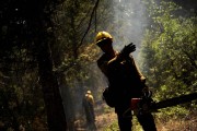 夢魘之影，目睹他人墜樓身亡的夢境探索，夢魘之影，探索目睹他人墜樓身亡的夢境之旅