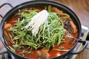 免費(fèi)烤雞游戲的魅力與體驗(yàn)，模擬烹飪，讓玩家體驗(yàn)到從農(nóng)場到餐桌的全過程