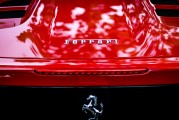 雷軍回應(yīng)小米賣一輛車虧6萬多：造車很苦，但成功一定很酷！