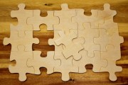 如何理解期貨只做多的策略？這種策略有哪些局限性？