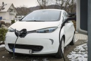 深入剖析特斯拉網(wǎng)站流量，揭示電動(dòng)車(chē)巨頭線上布局策略