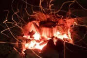 免費(fèi)大作游戲，打開一個(gè)全新的電子游戲世界，輕松娛樂，享受無需付費(fèi)的游戲體驗(yàn)