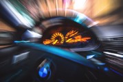 單機(jī)飛車游戲下載免費(fèi)，帶你體驗(yàn)極致速度和刺激，一款超刺激的單機(jī)飛車游戲下載，讓你暢享駕駛樂趣！