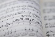 深入解析，如何編寫注冊機(jī)—揭秘軟件破解之道，揭秘注冊機(jī)編寫技巧，破解軟件背后的秘密