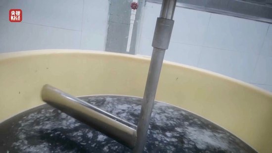 3·15晚會丨“保水蝦仁”，浮出水面！1斤蝦仁7兩冰……